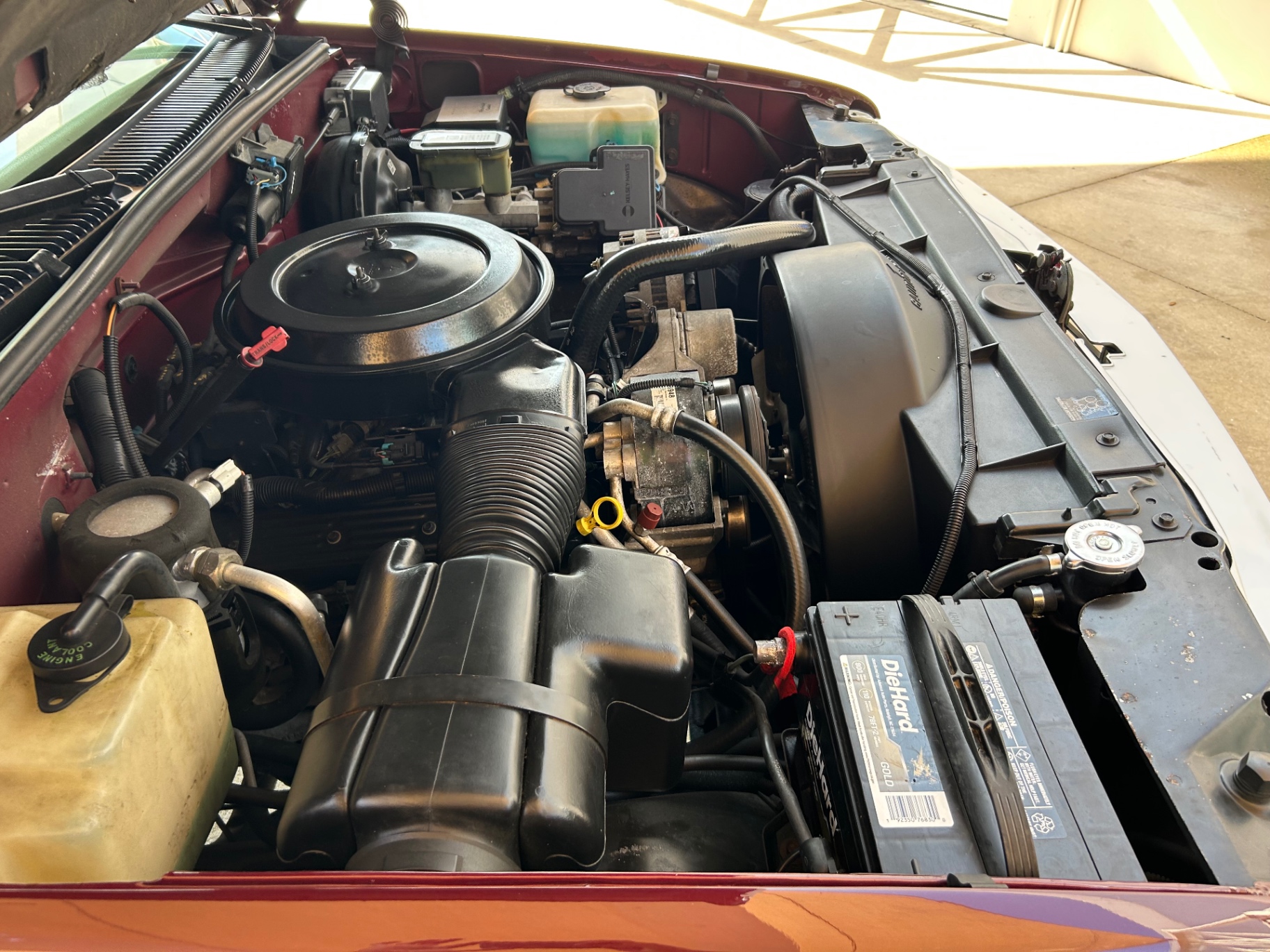 Vehicle photo 30