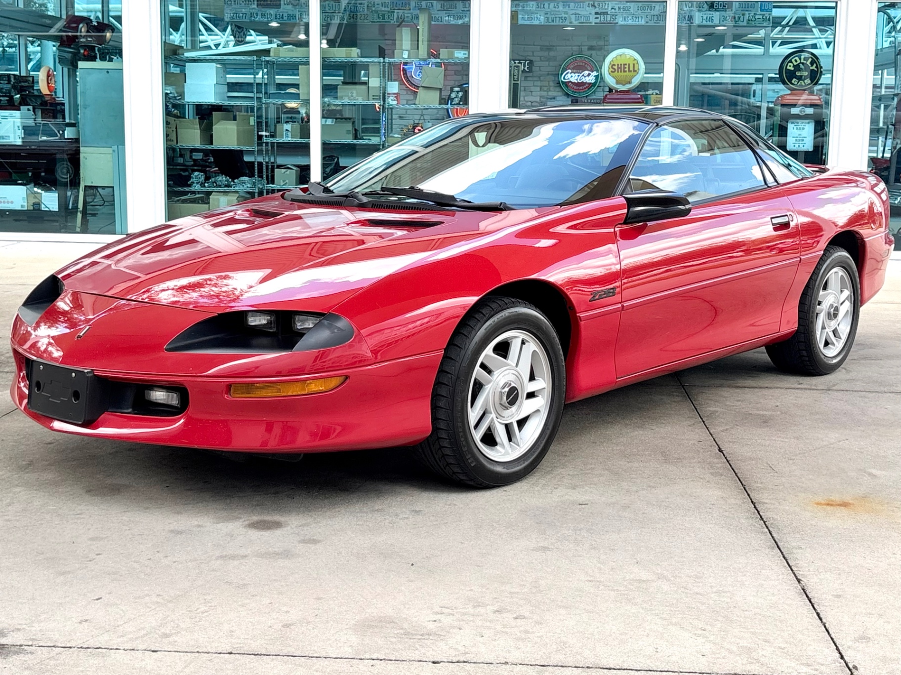 Vehicle photo 11
