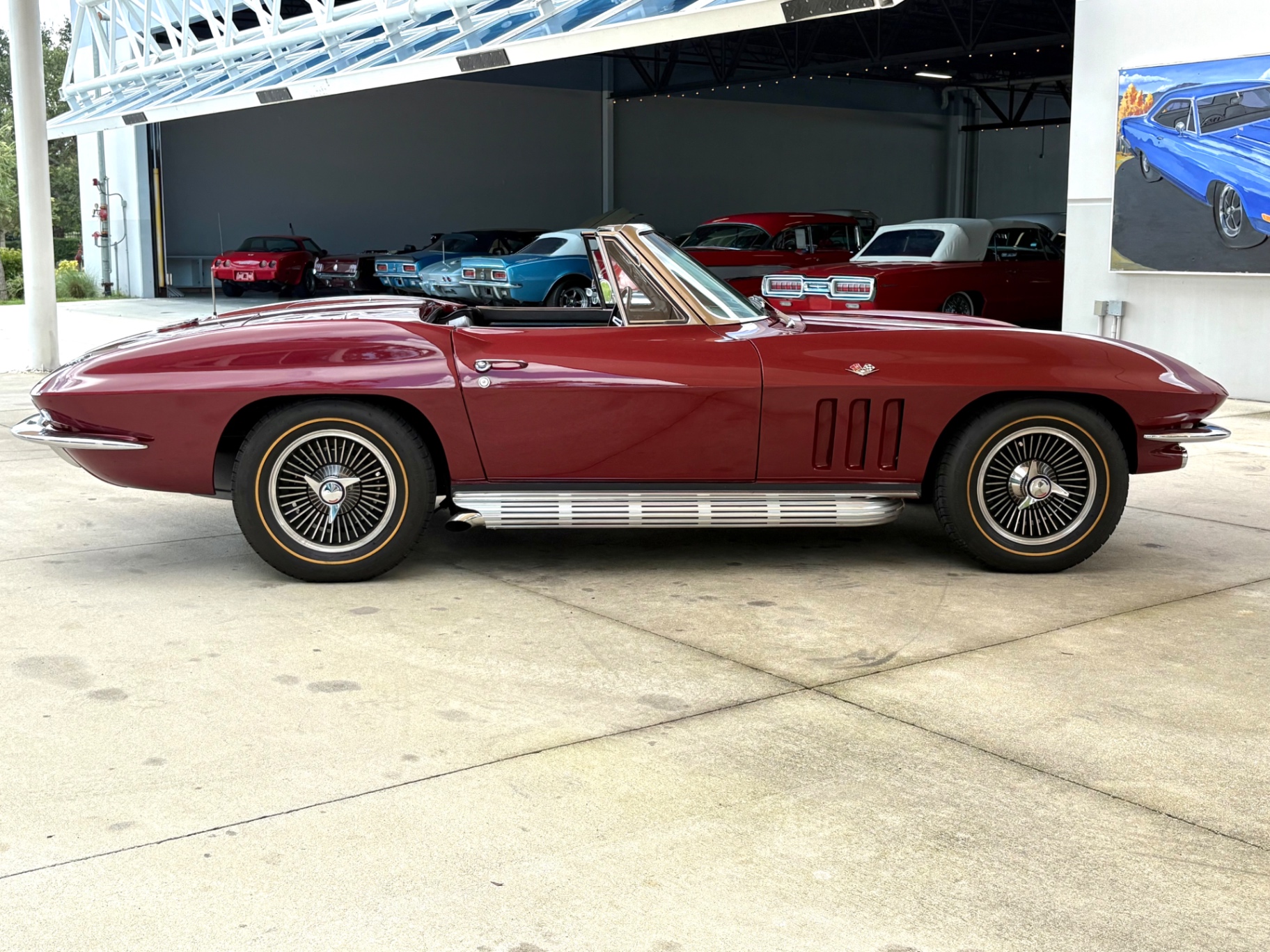 Vehicle photo 5