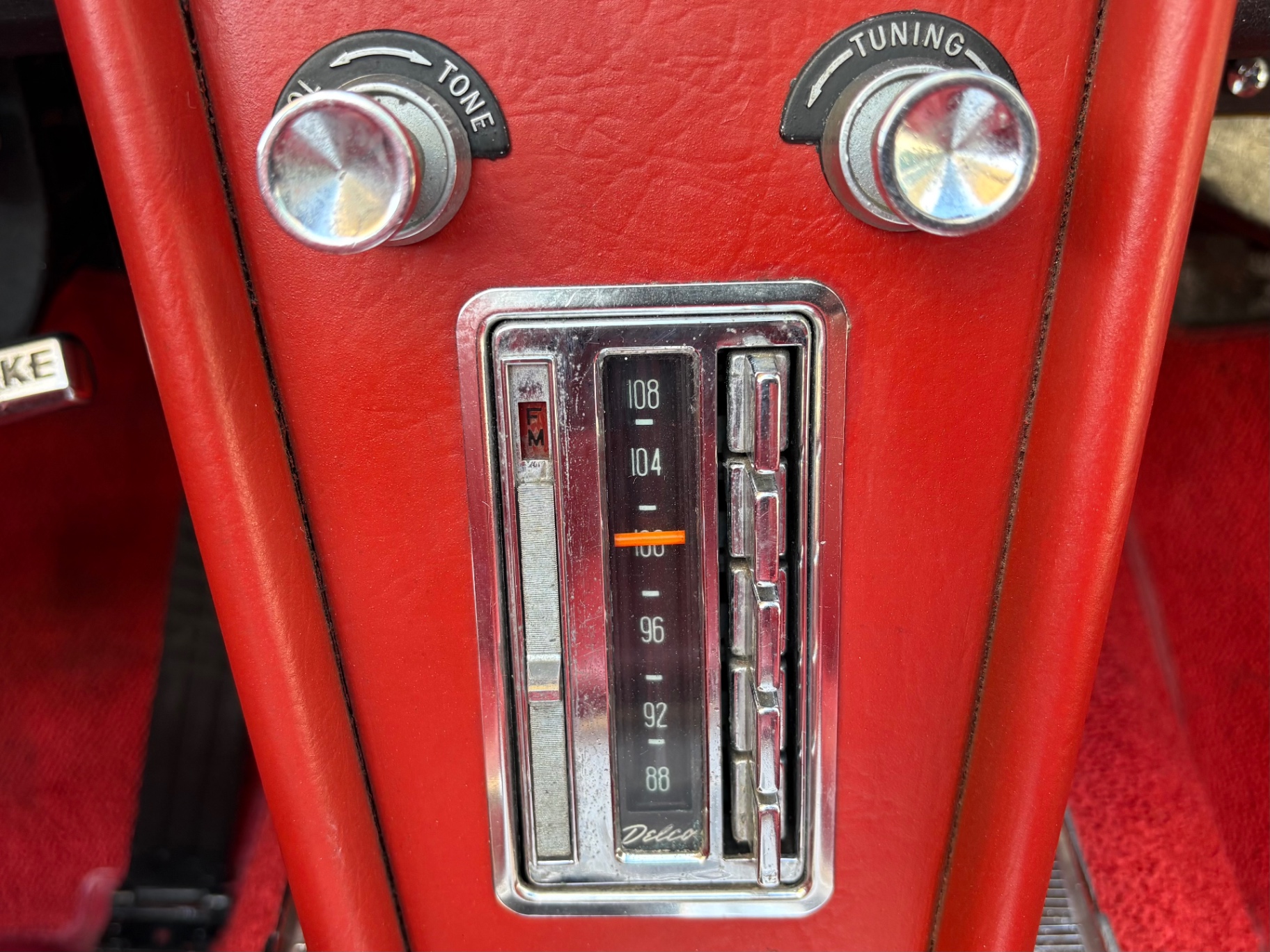 Vehicle photo 52