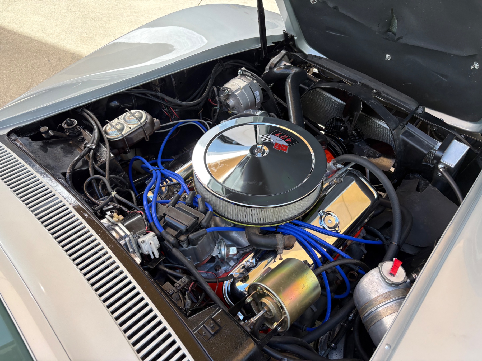 Vehicle photo 43