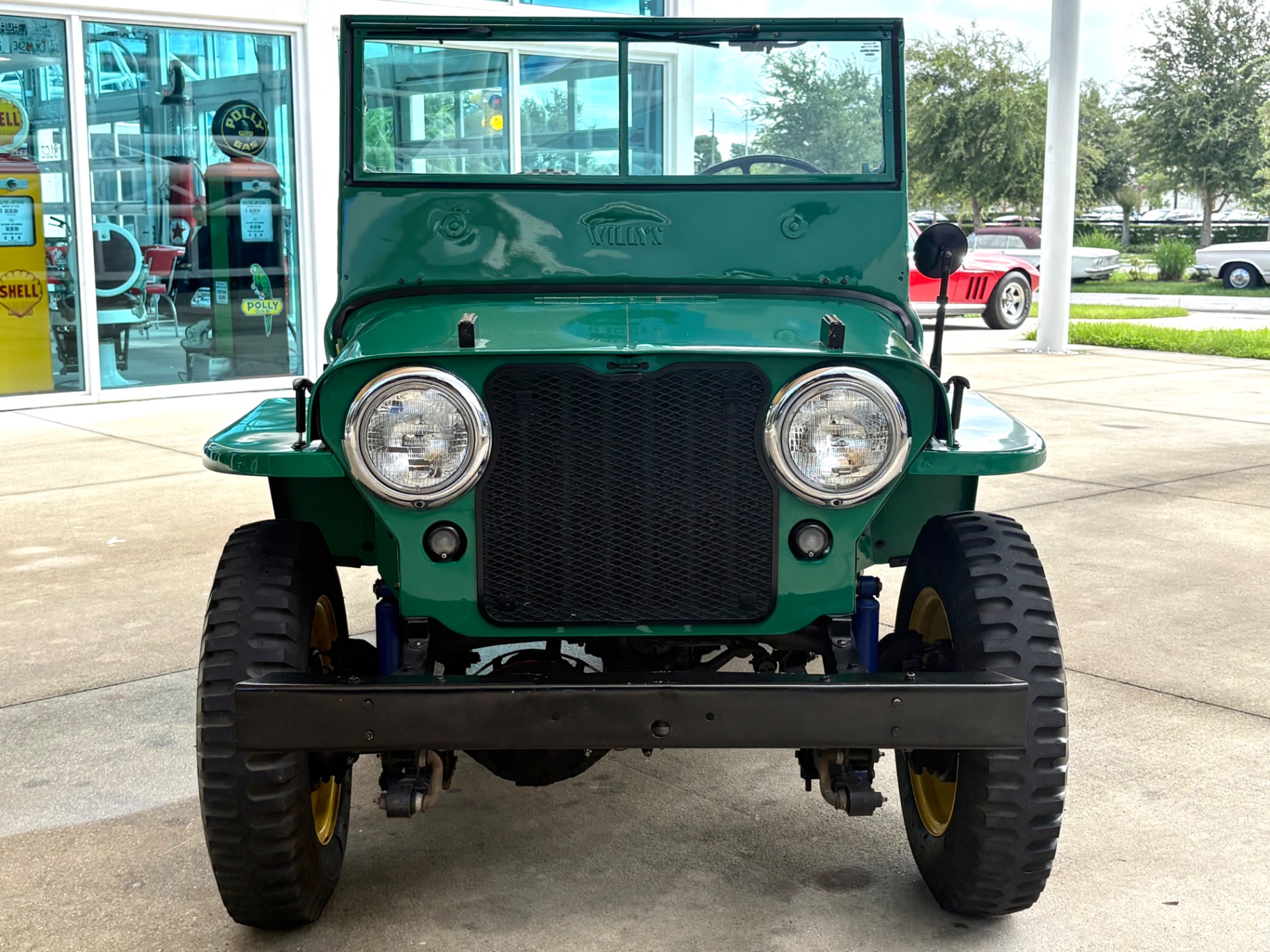 Vehicle photo 2