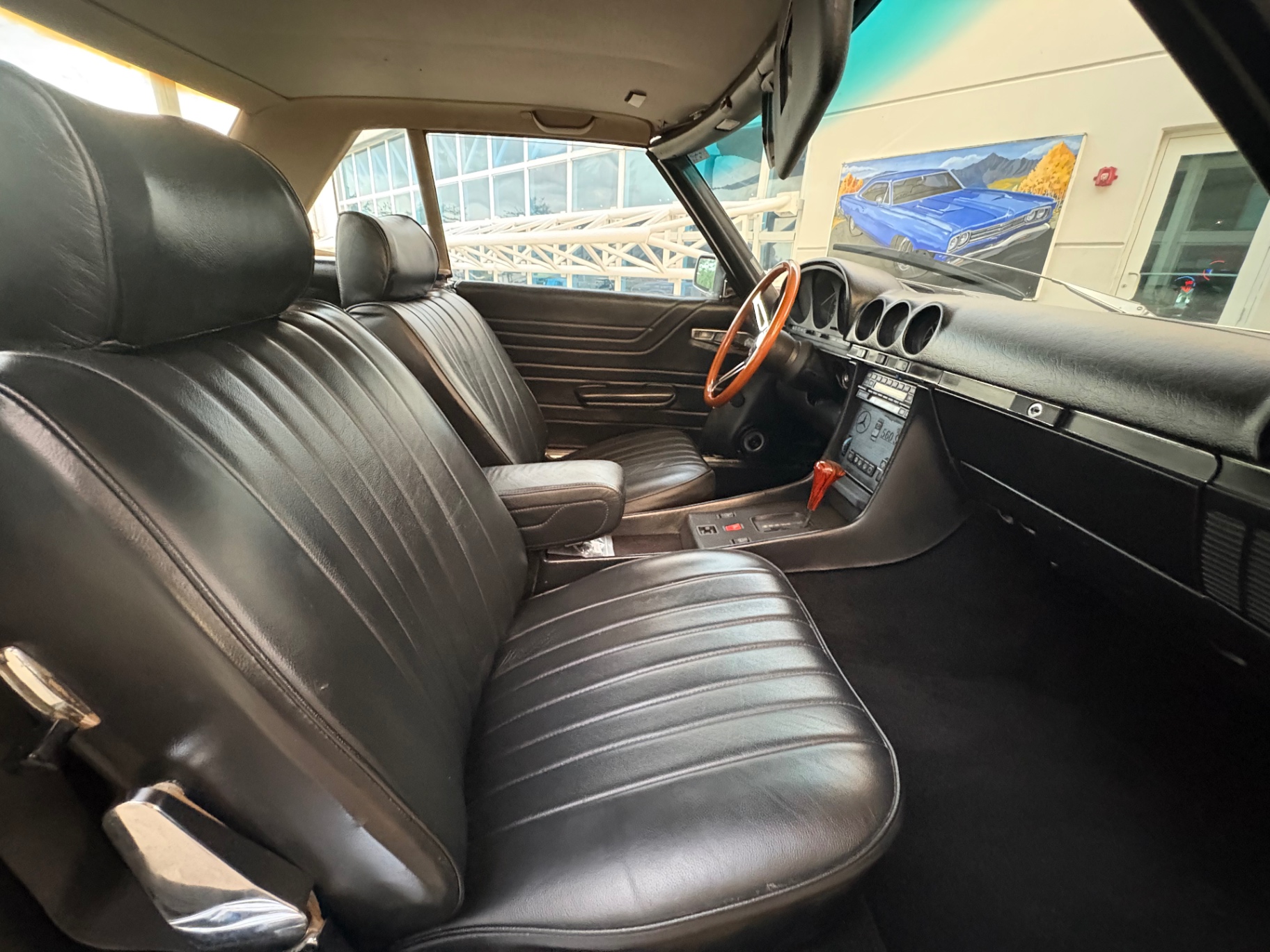 Vehicle photo 38