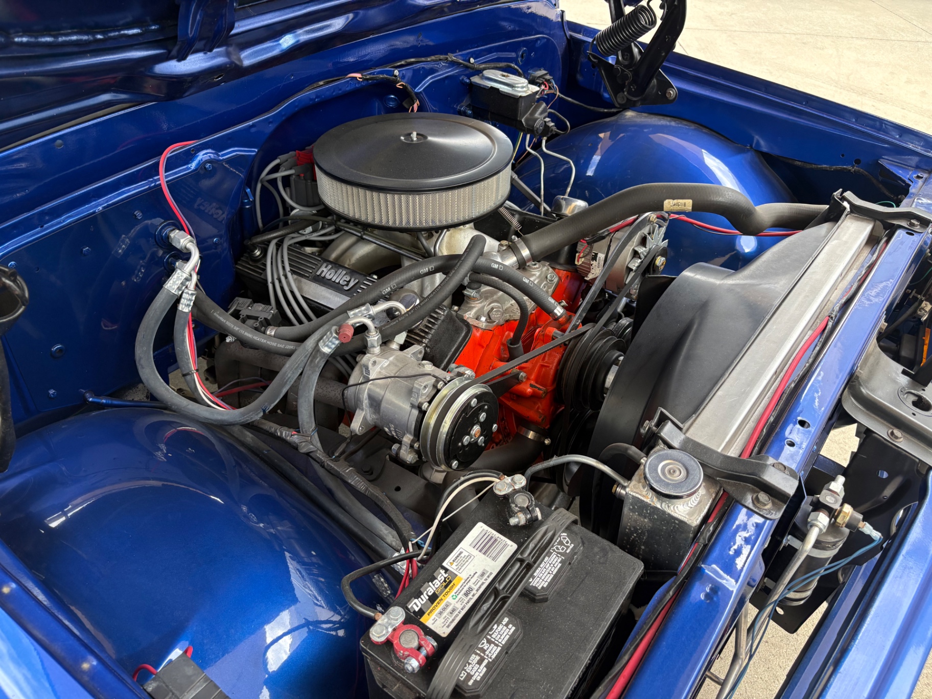 Vehicle photo 28