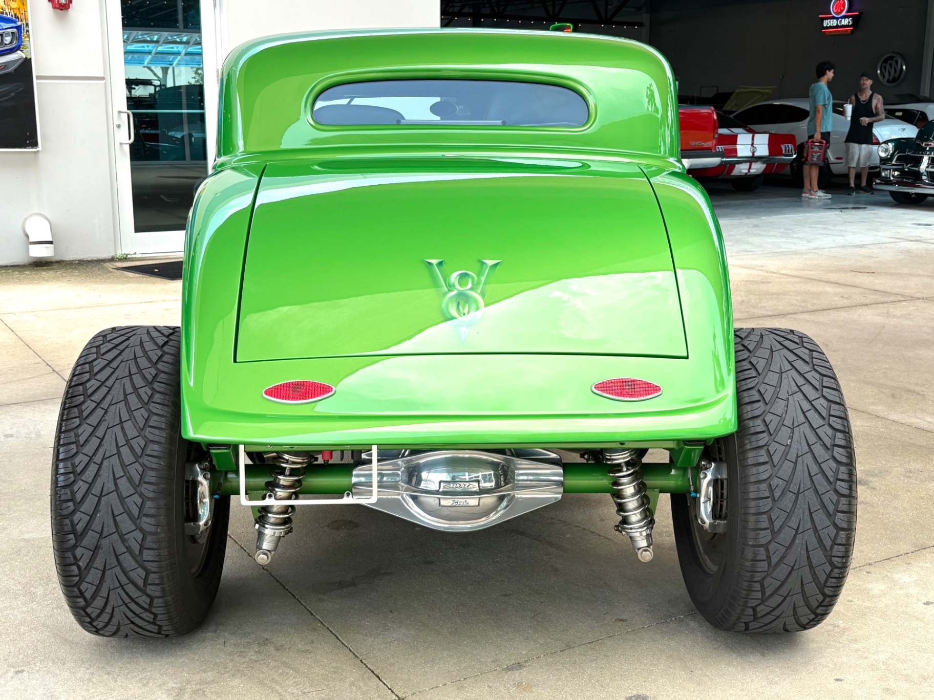 Vehicle photo 6