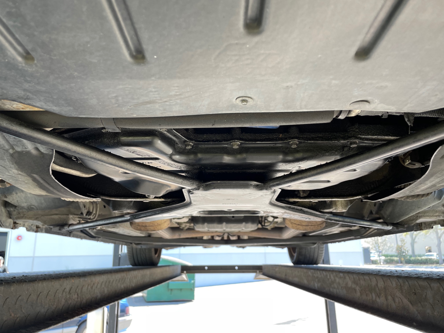 Vehicle photo 49