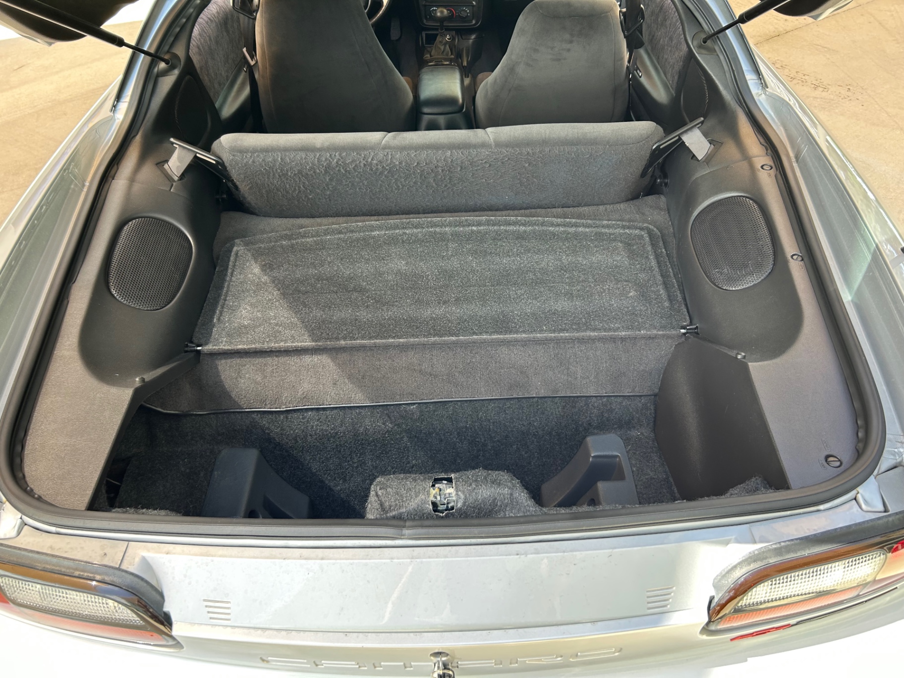 Vehicle photo 8