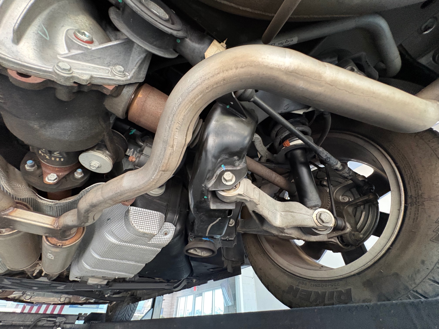 Vehicle photo 53