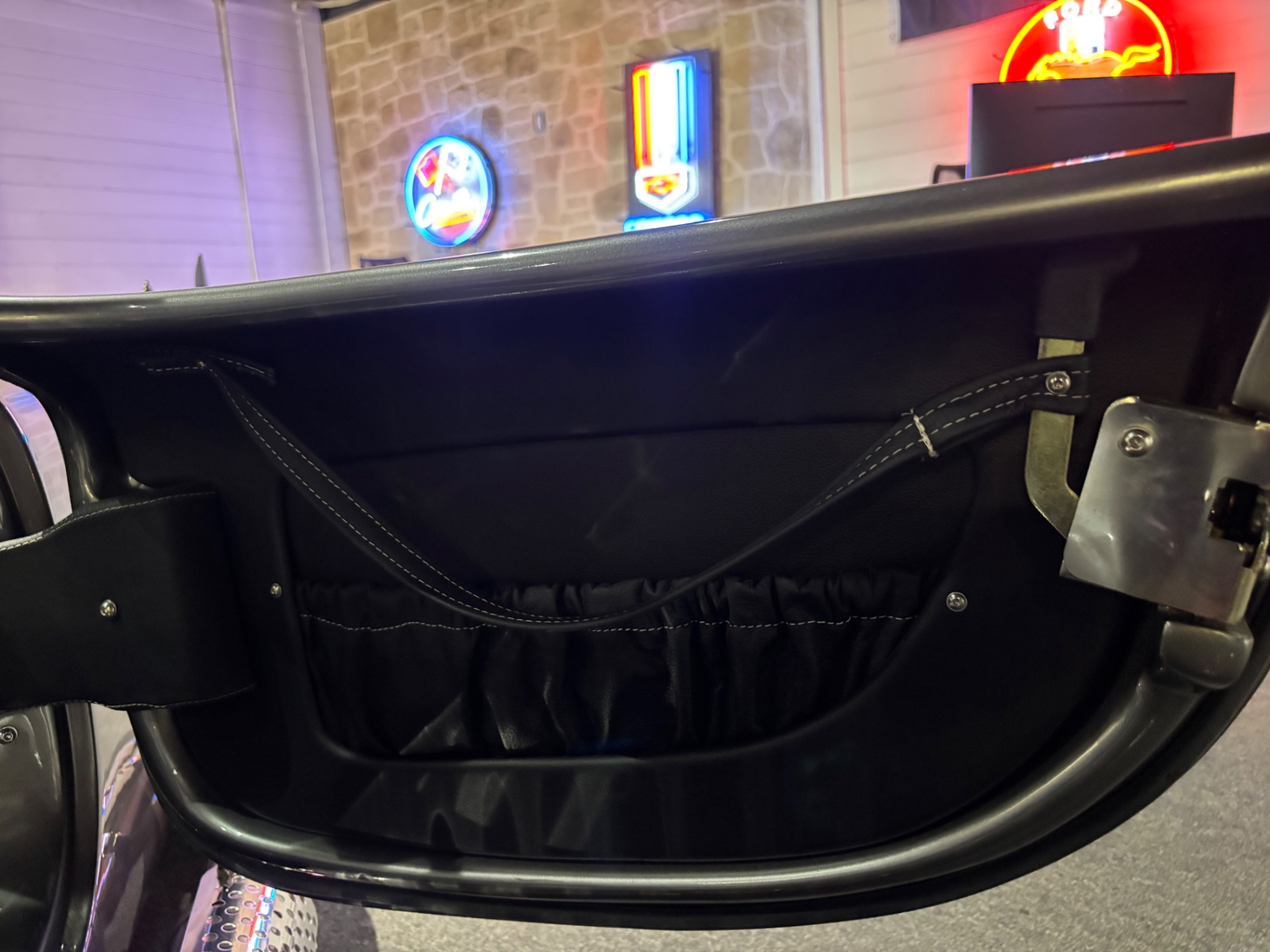 Vehicle photo 39