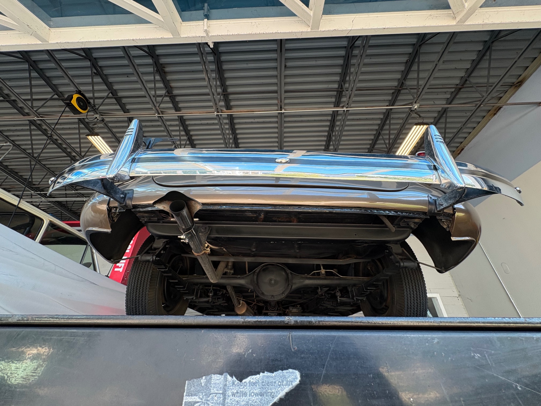 Vehicle photo 37