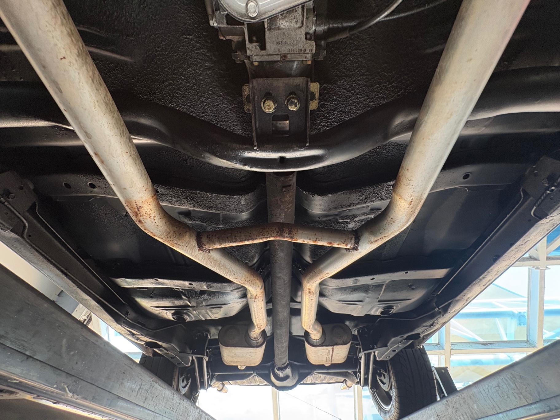 Vehicle photo 62
