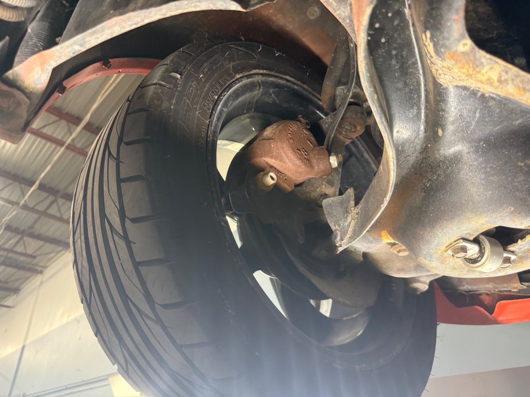 Vehicle photo 44