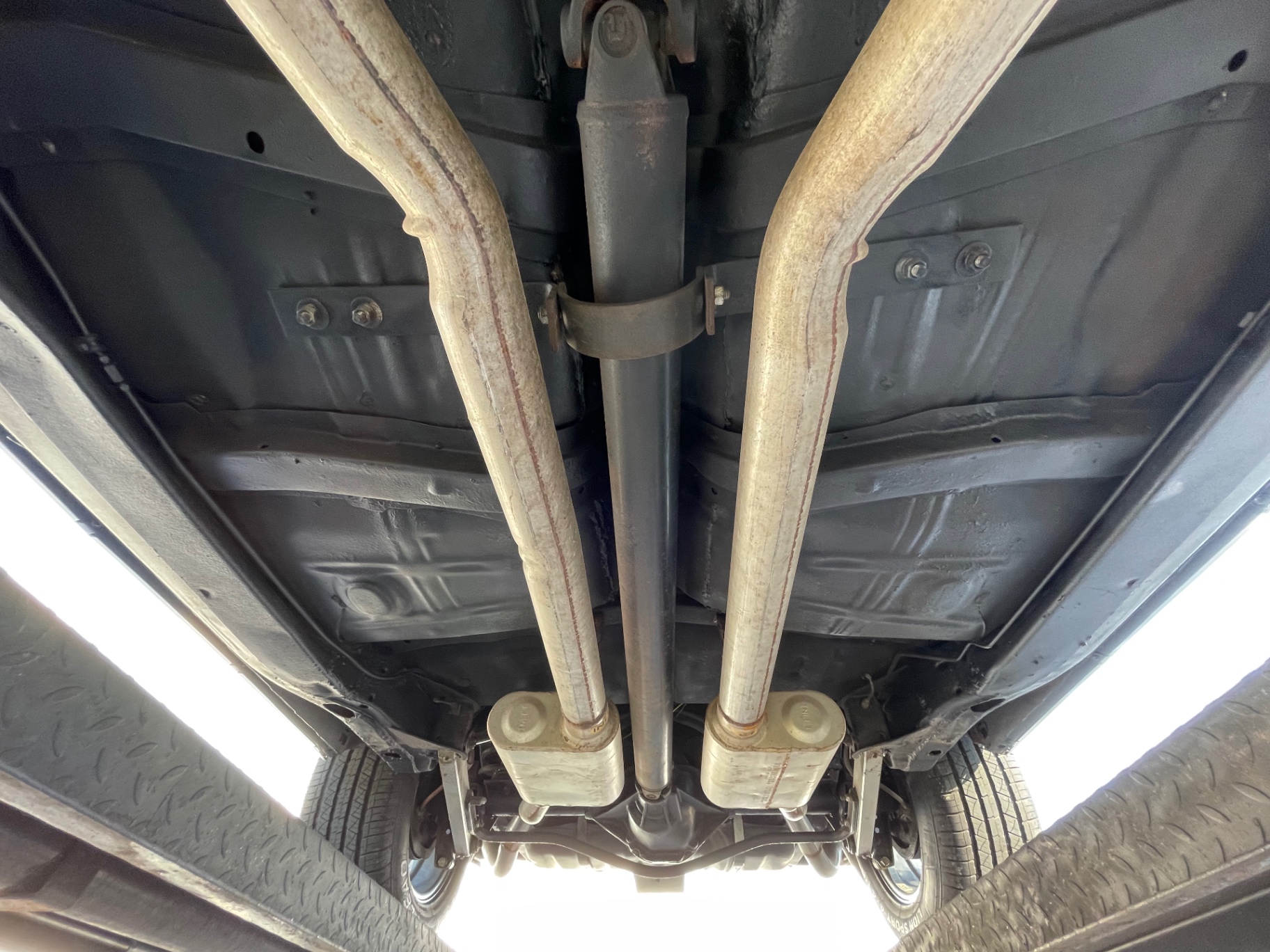 Vehicle photo 59