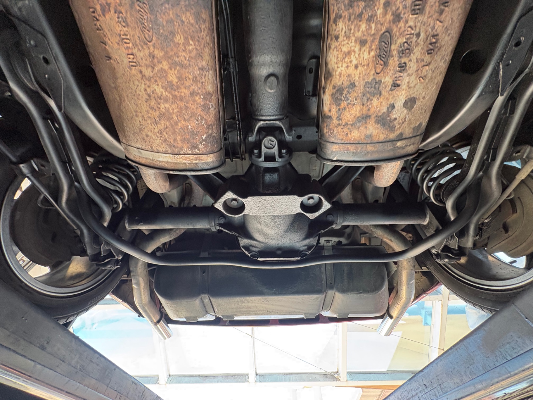 Vehicle photo 60