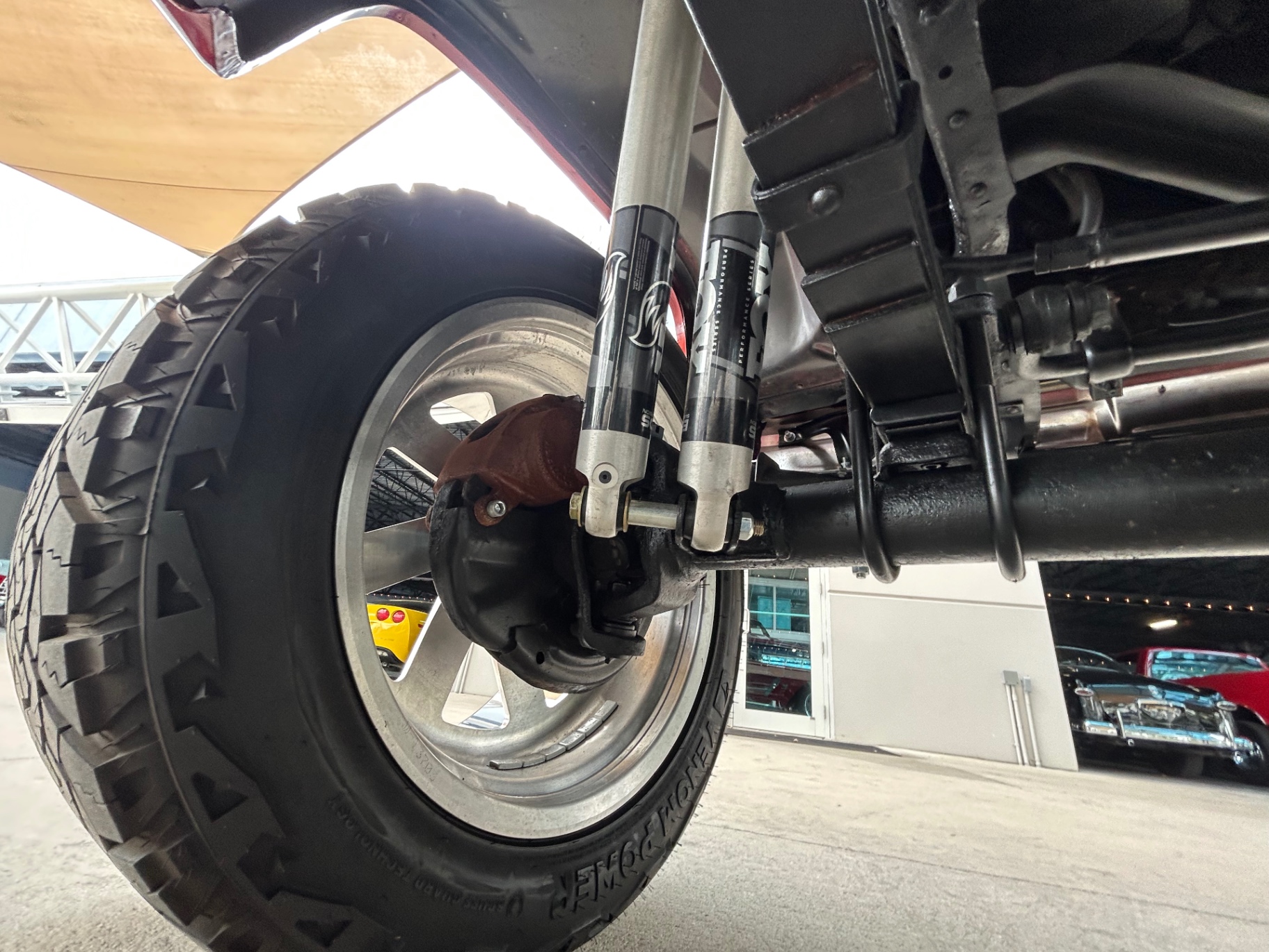 Vehicle photo 44