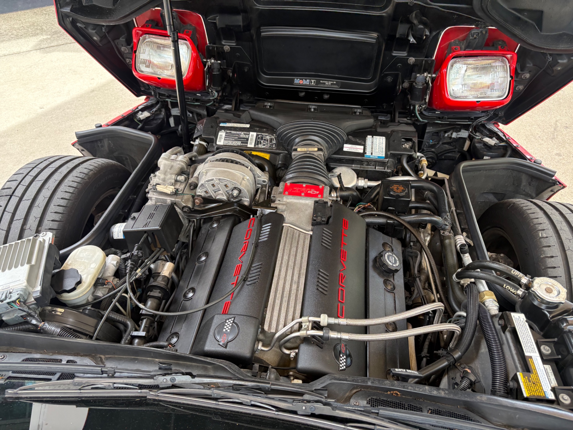 Vehicle photo 25