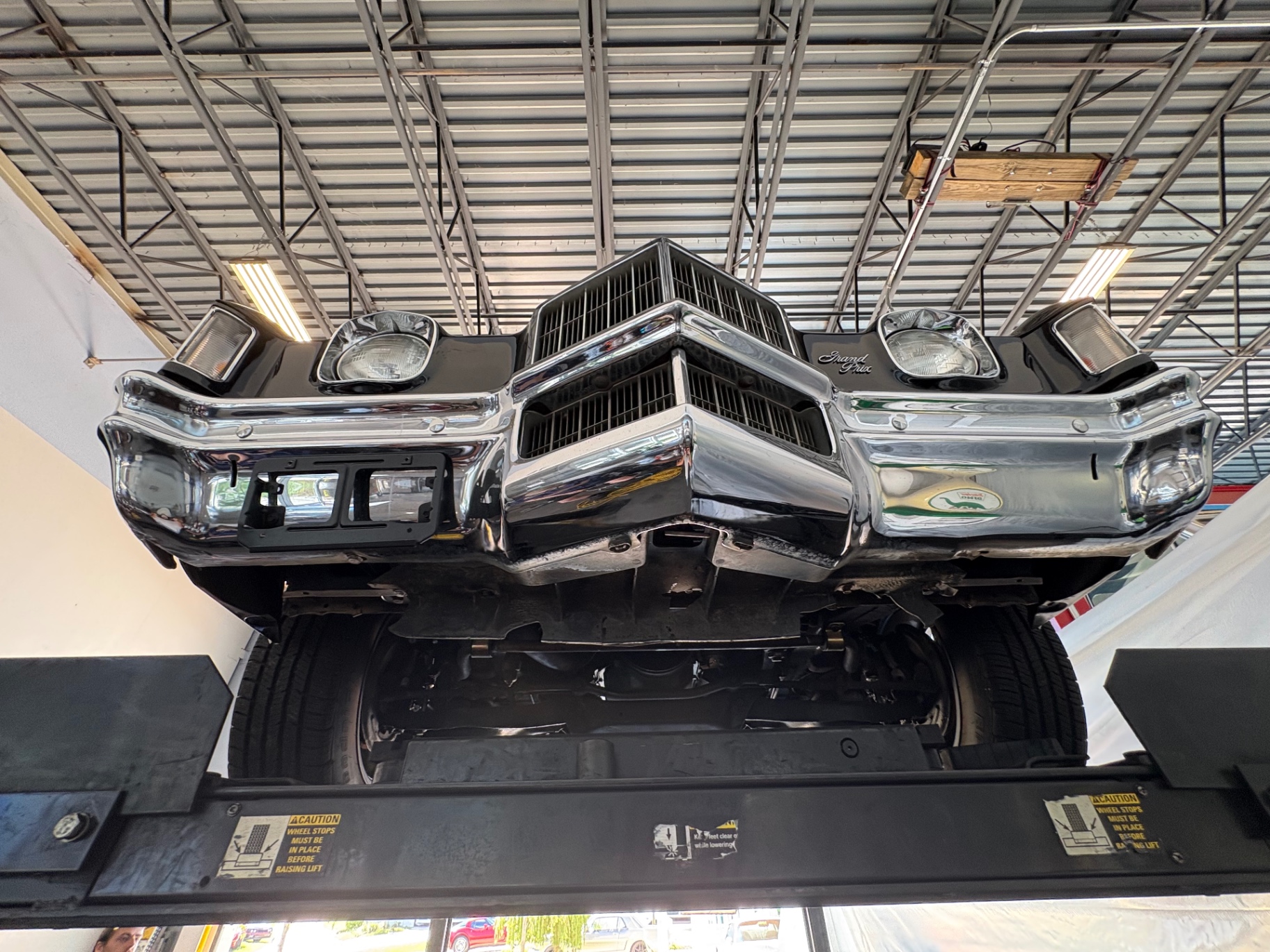 Vehicle photo 57