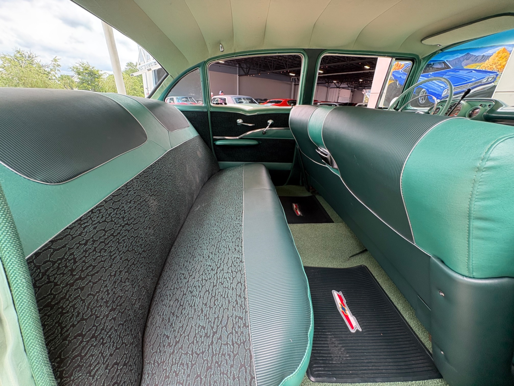 Vehicle photo 42