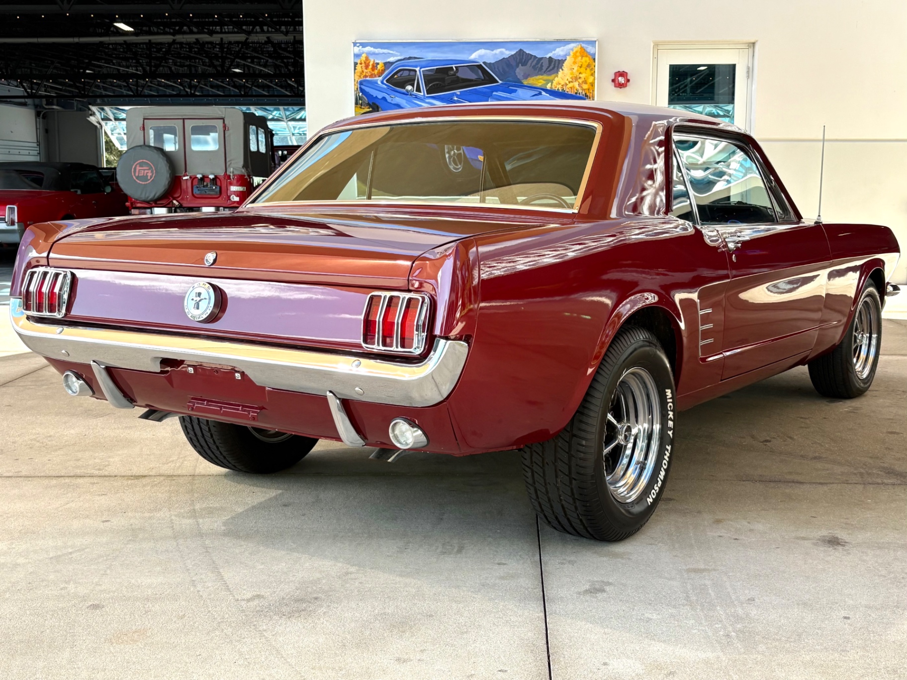 Vehicle photo 5
