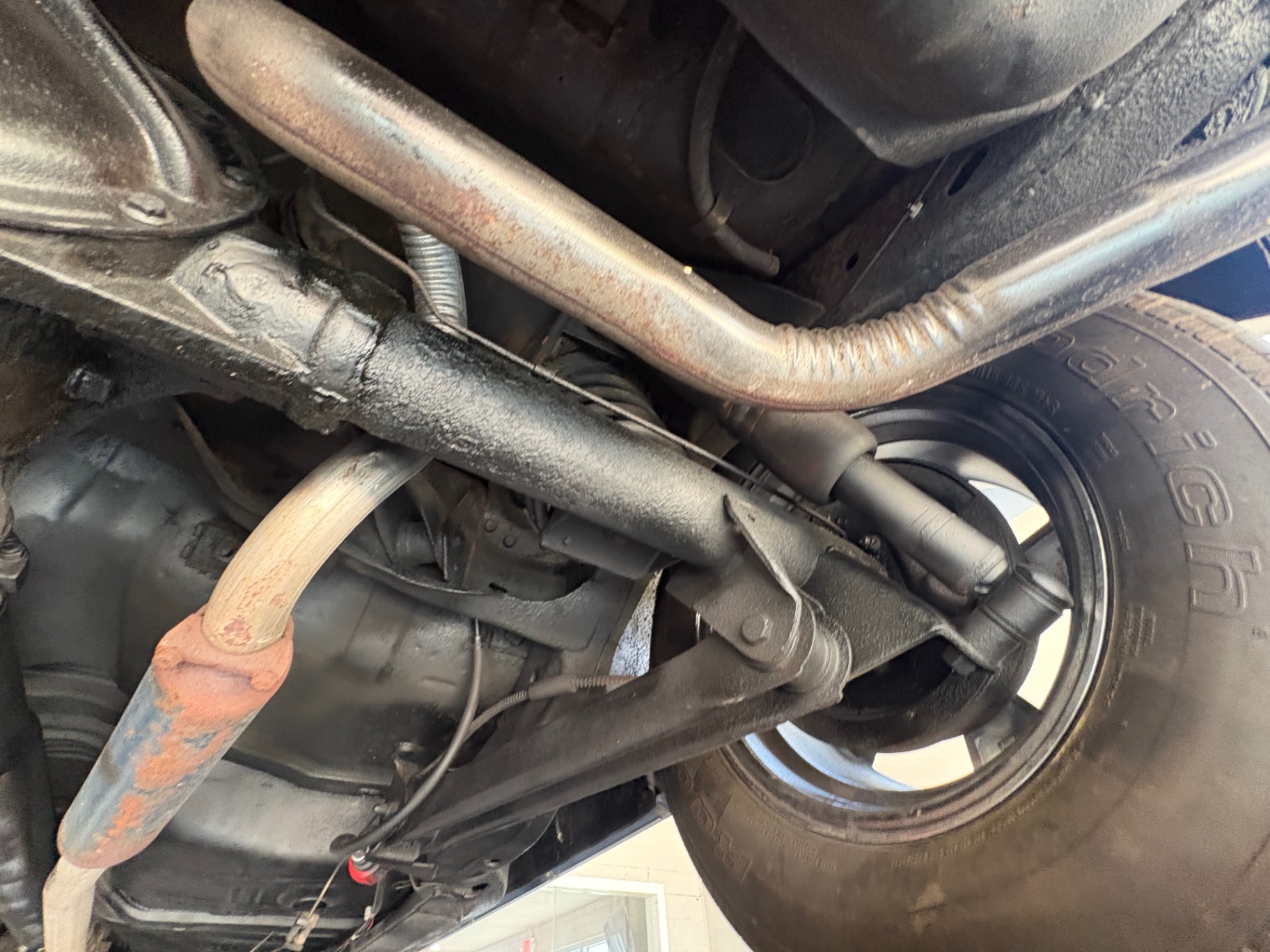 Vehicle photo 48