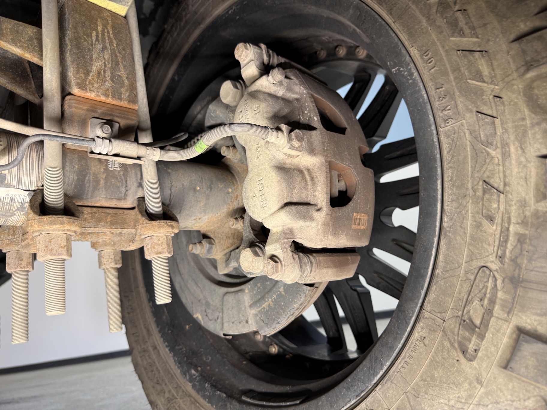 Vehicle photo 47