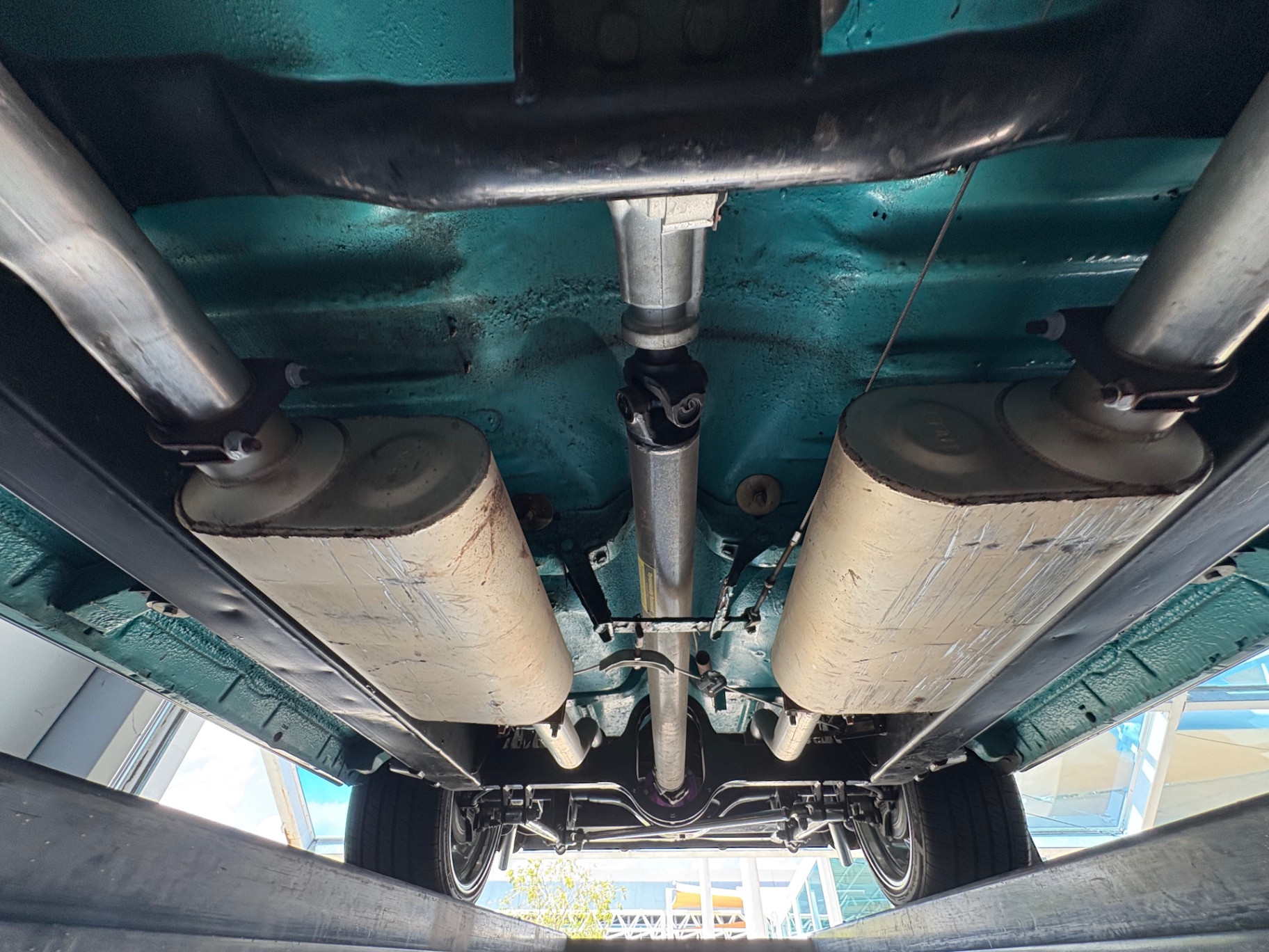 Vehicle photo 49