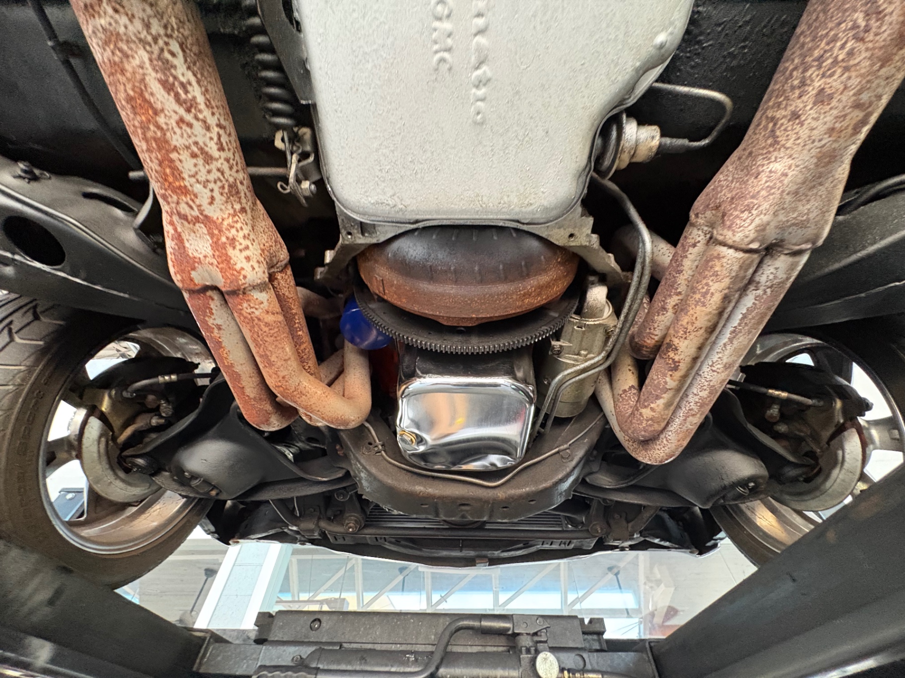 Vehicle photo 57