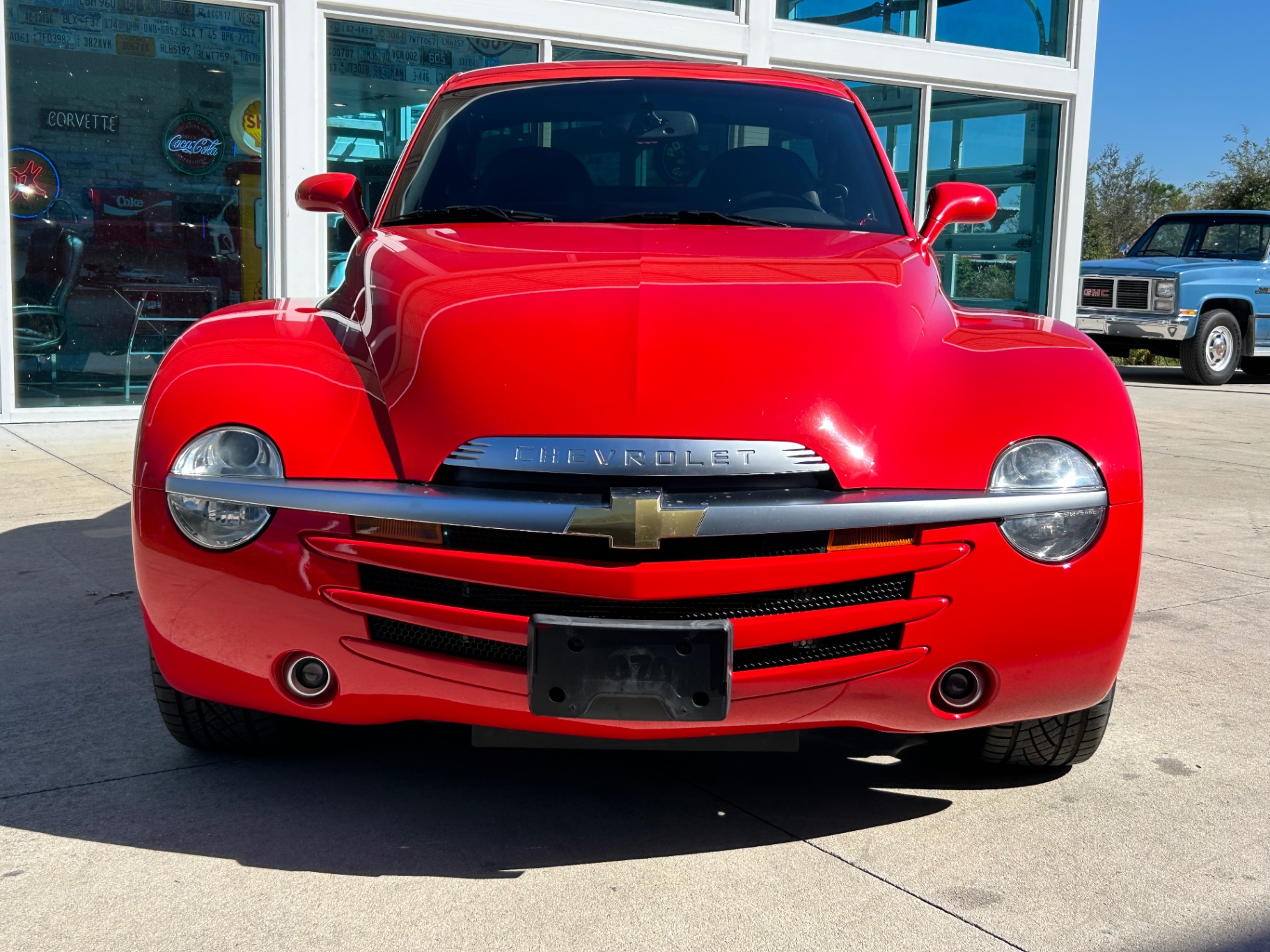 2003 Chevrolet SSR LS photo 2