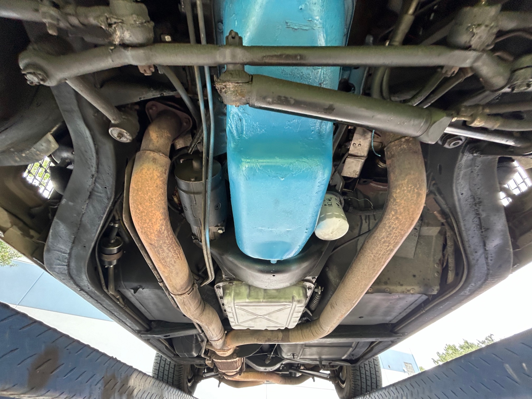 Vehicle photo 35