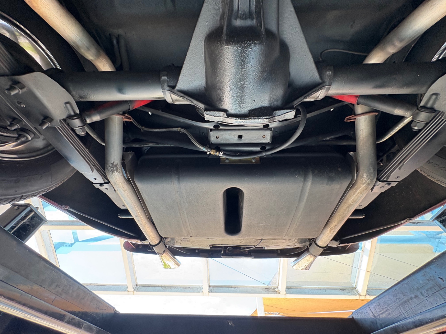 Vehicle photo 50