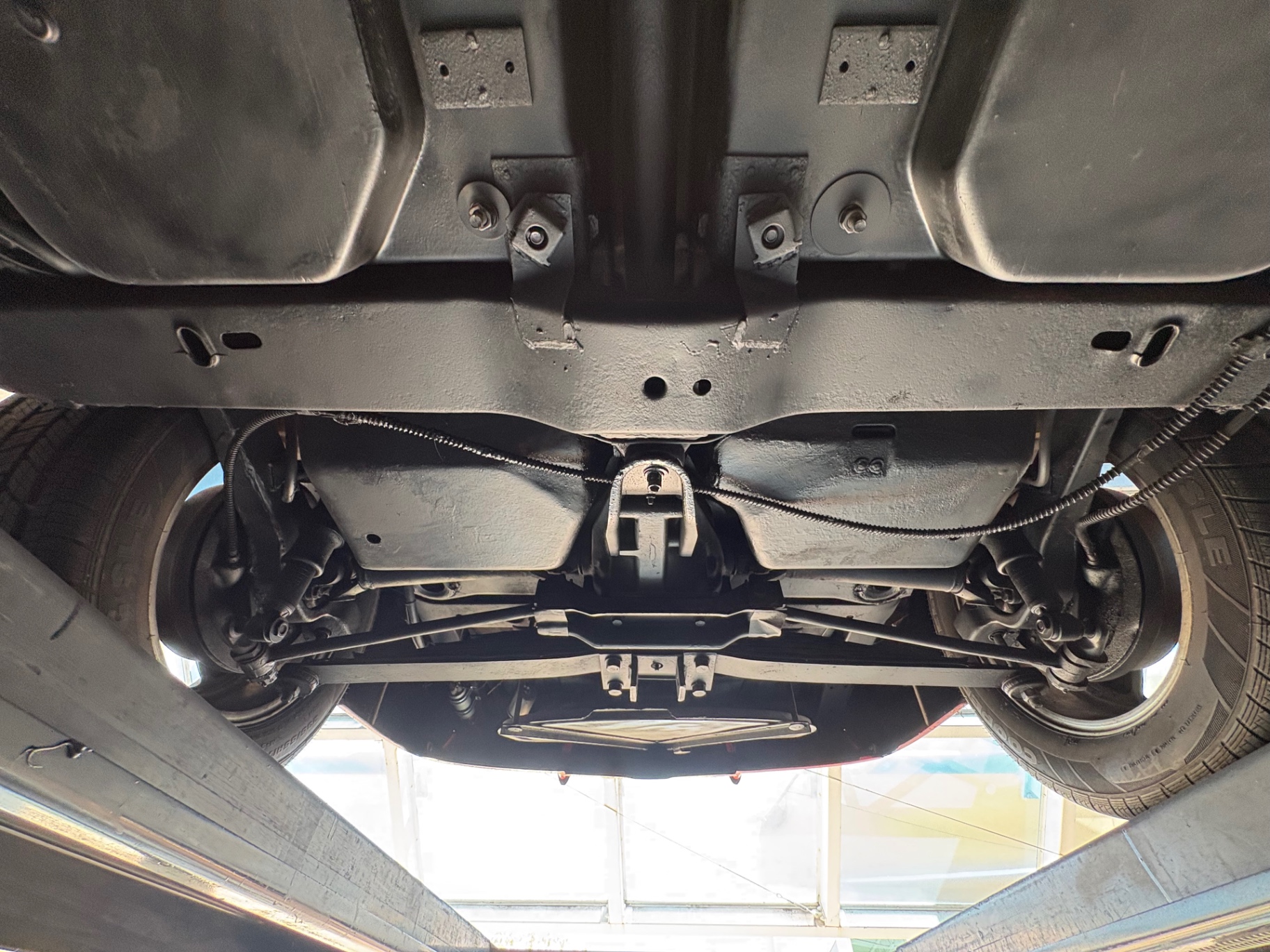 Vehicle photo 61