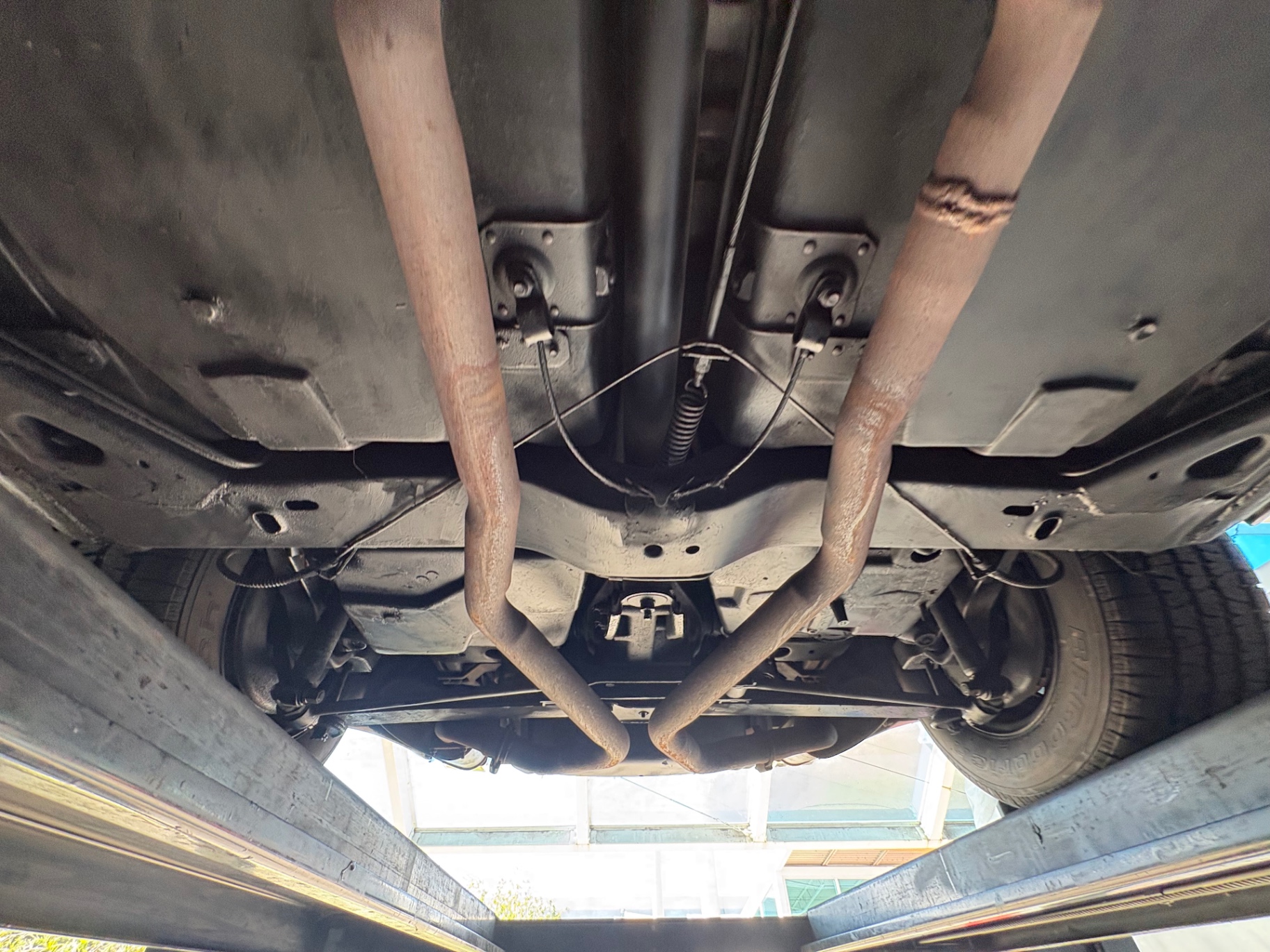Vehicle photo 63