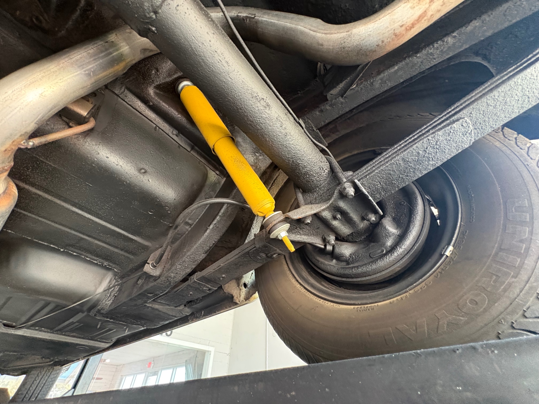 Vehicle photo 52