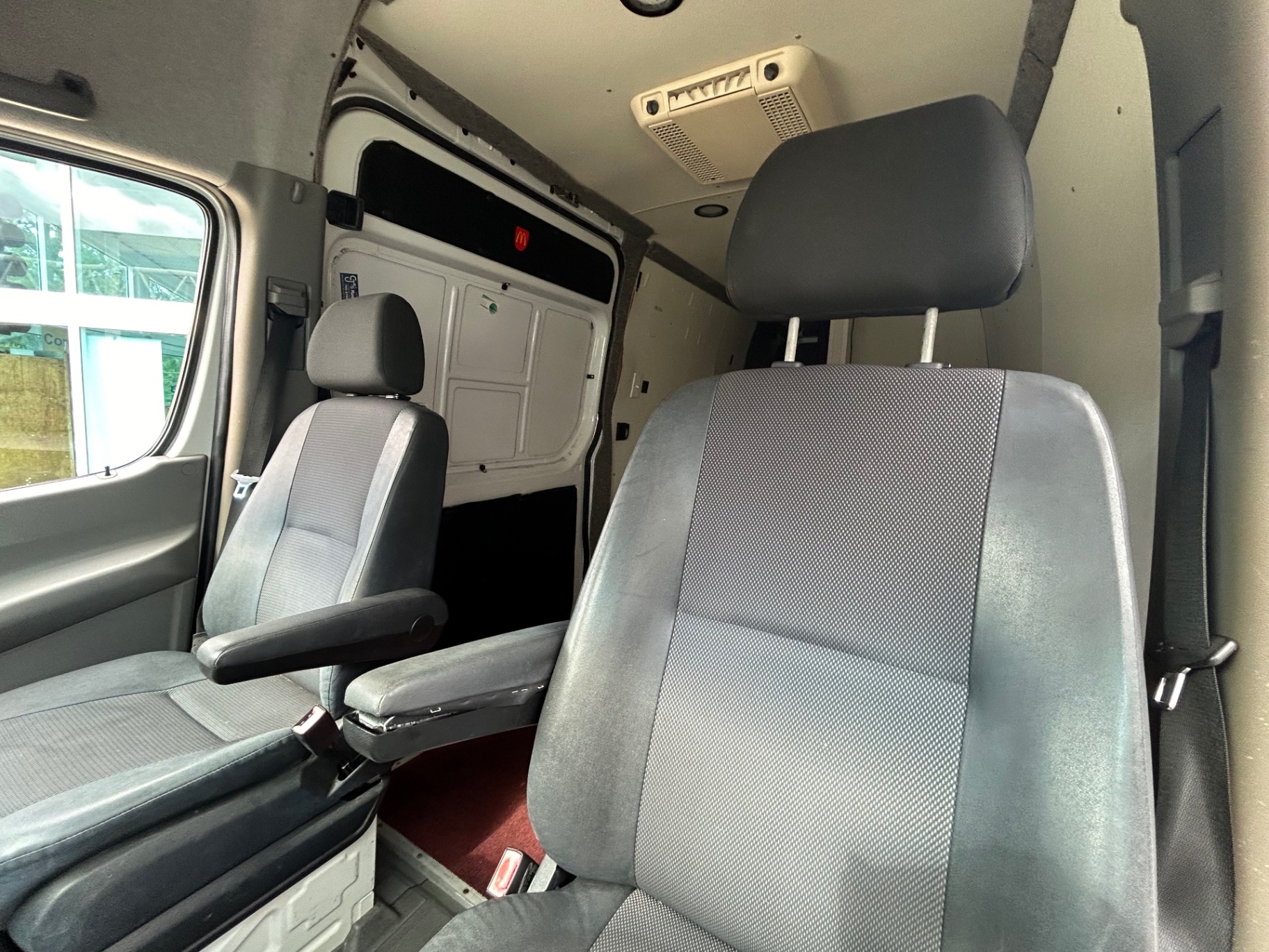 2014 Mercedes-Benz Sprinter Cargo Van Base photo 18