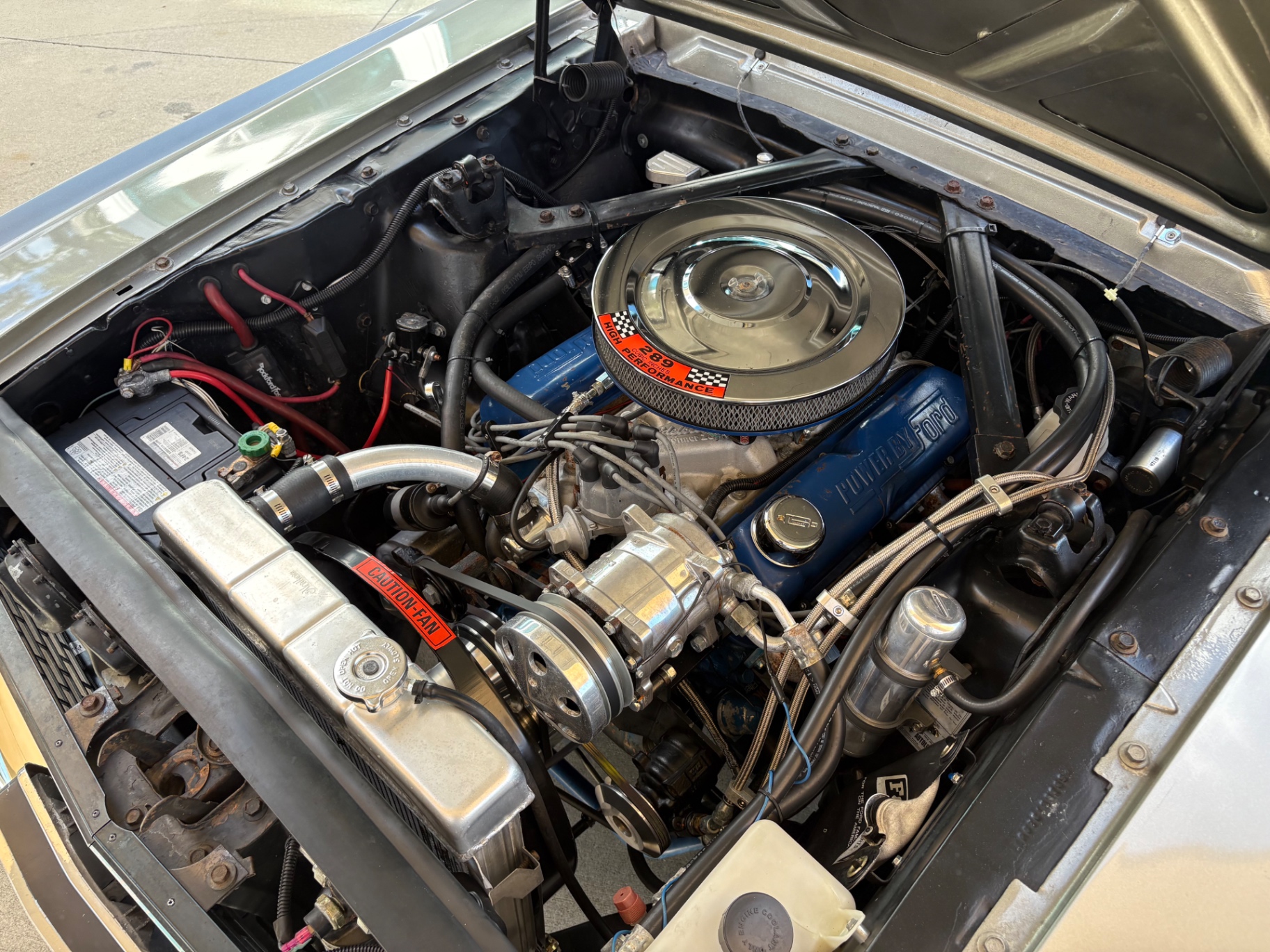 Vehicle photo 30