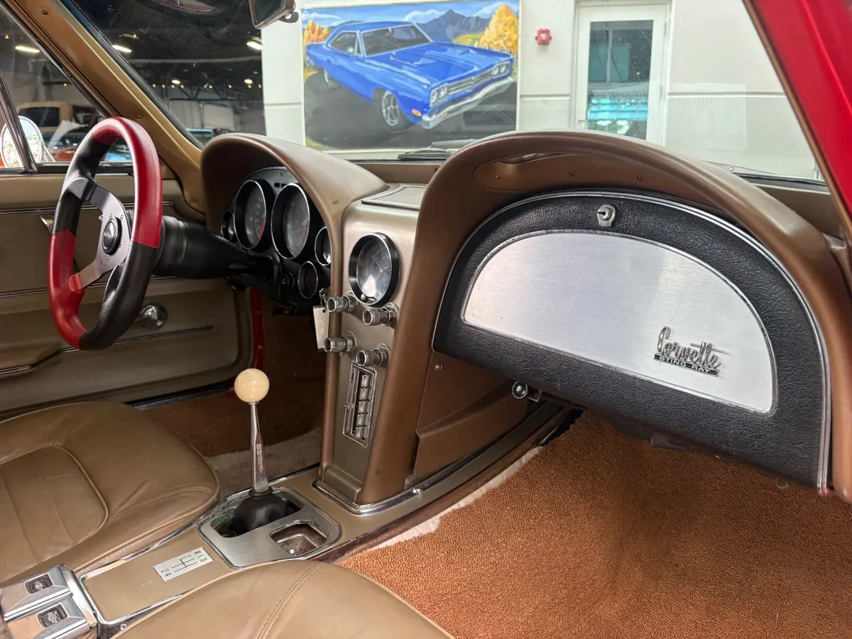Vehicle photo 42