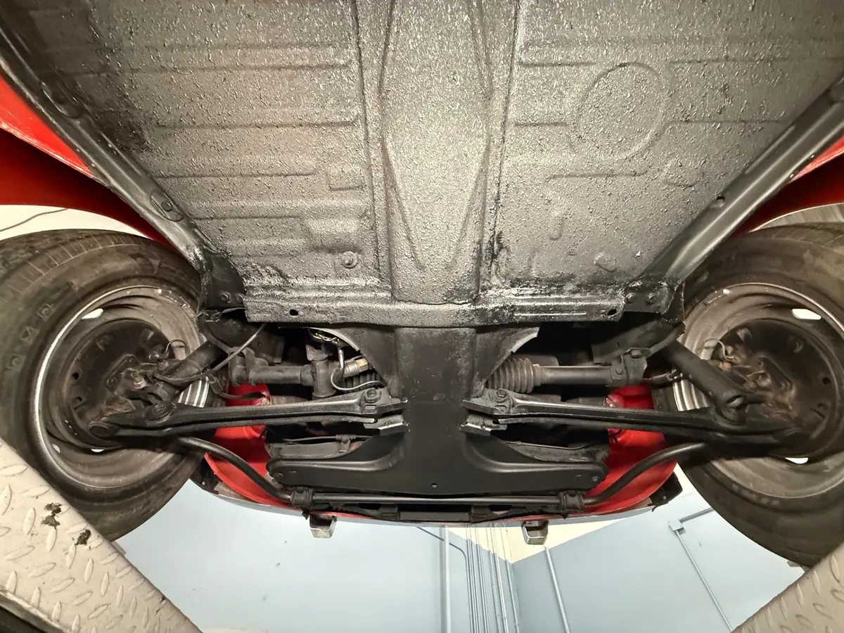 Vehicle photo 48
