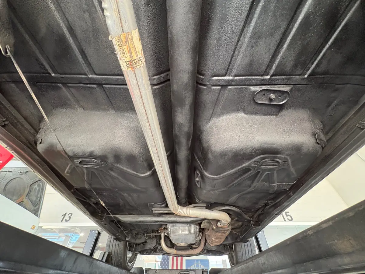 Vehicle photo 45