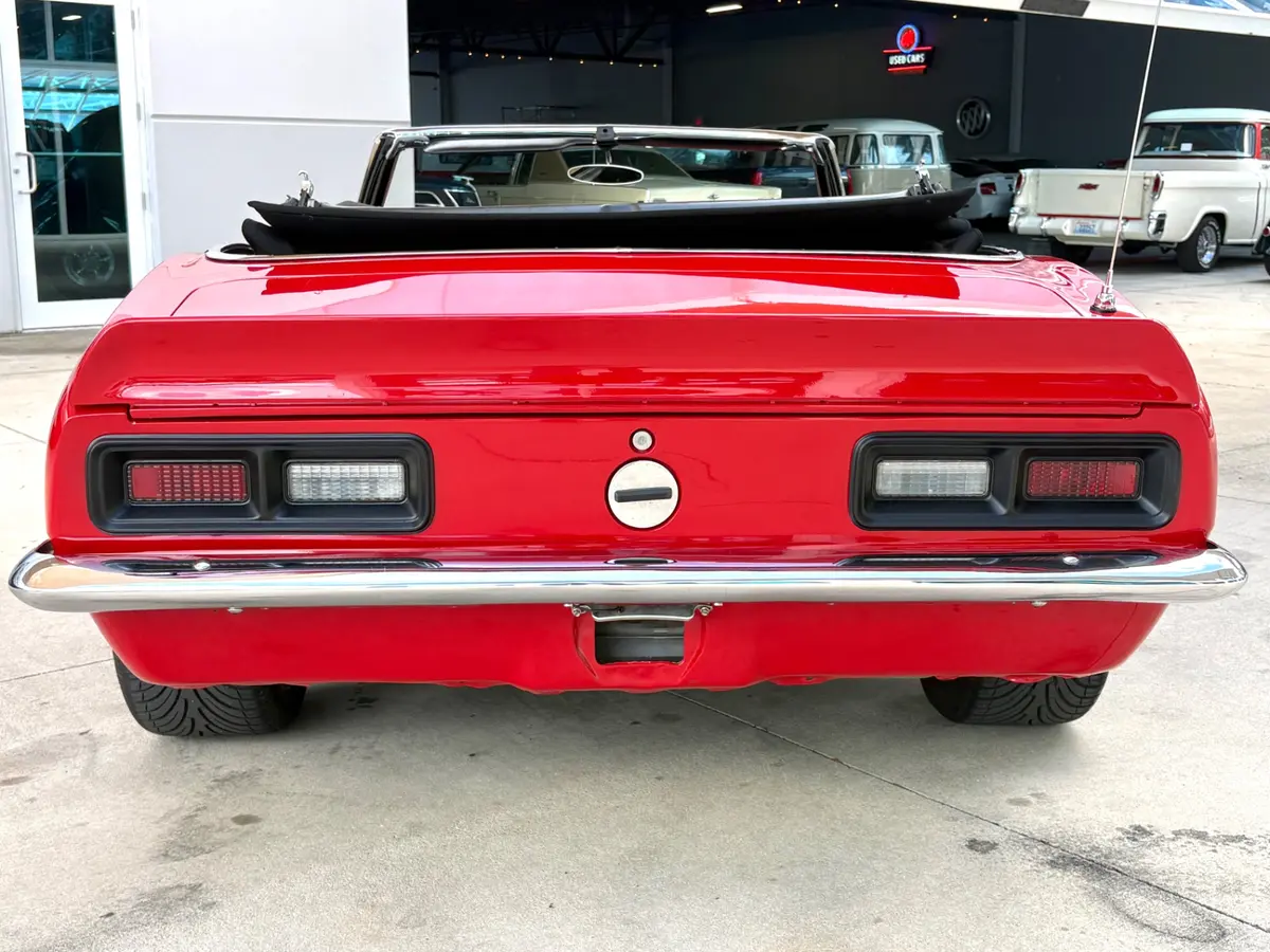 Vehicle photo 7