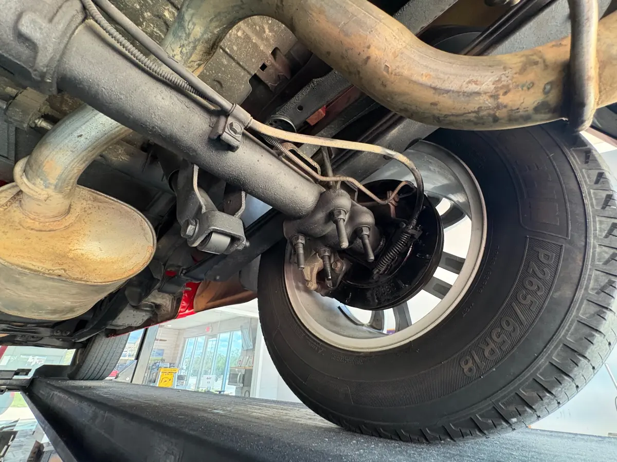 Vehicle photo 42