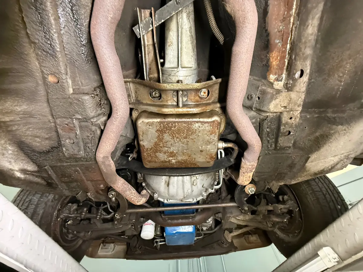 Vehicle photo 43