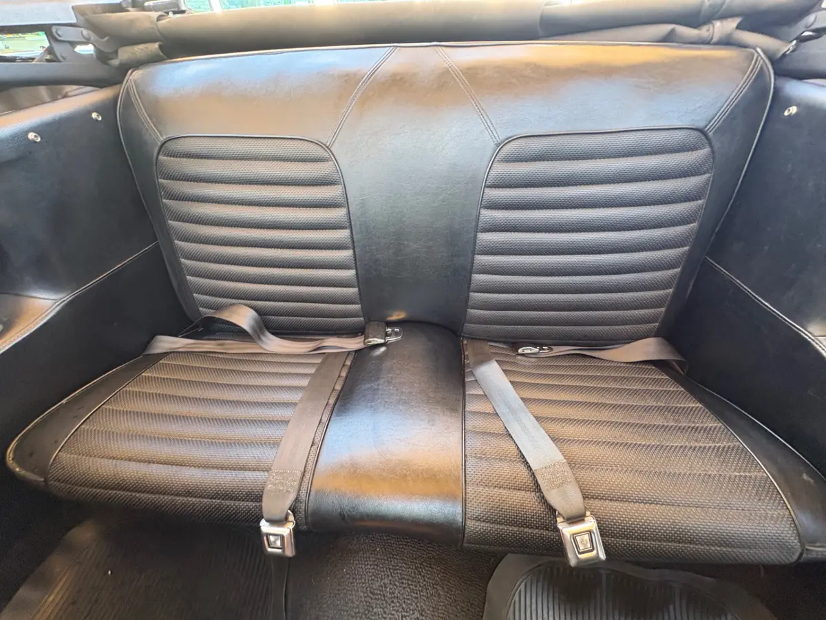Vehicle photo 36