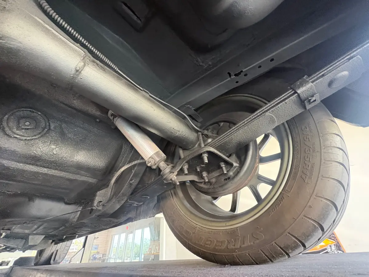 Vehicle photo 42