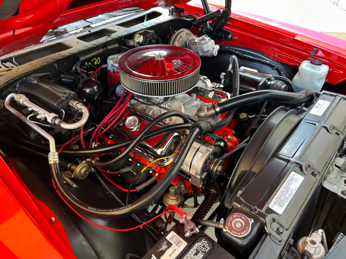 Vehicle photo 25