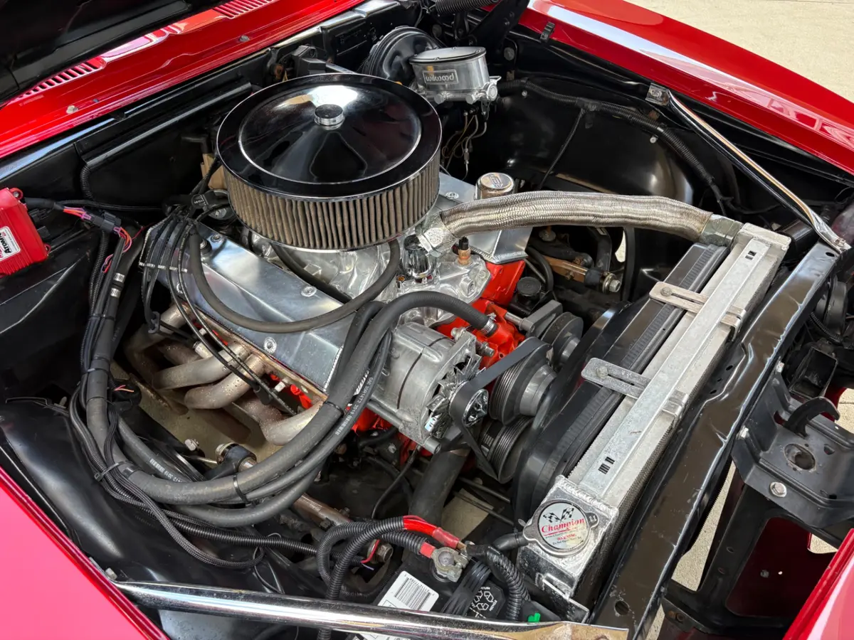 Vehicle photo 31