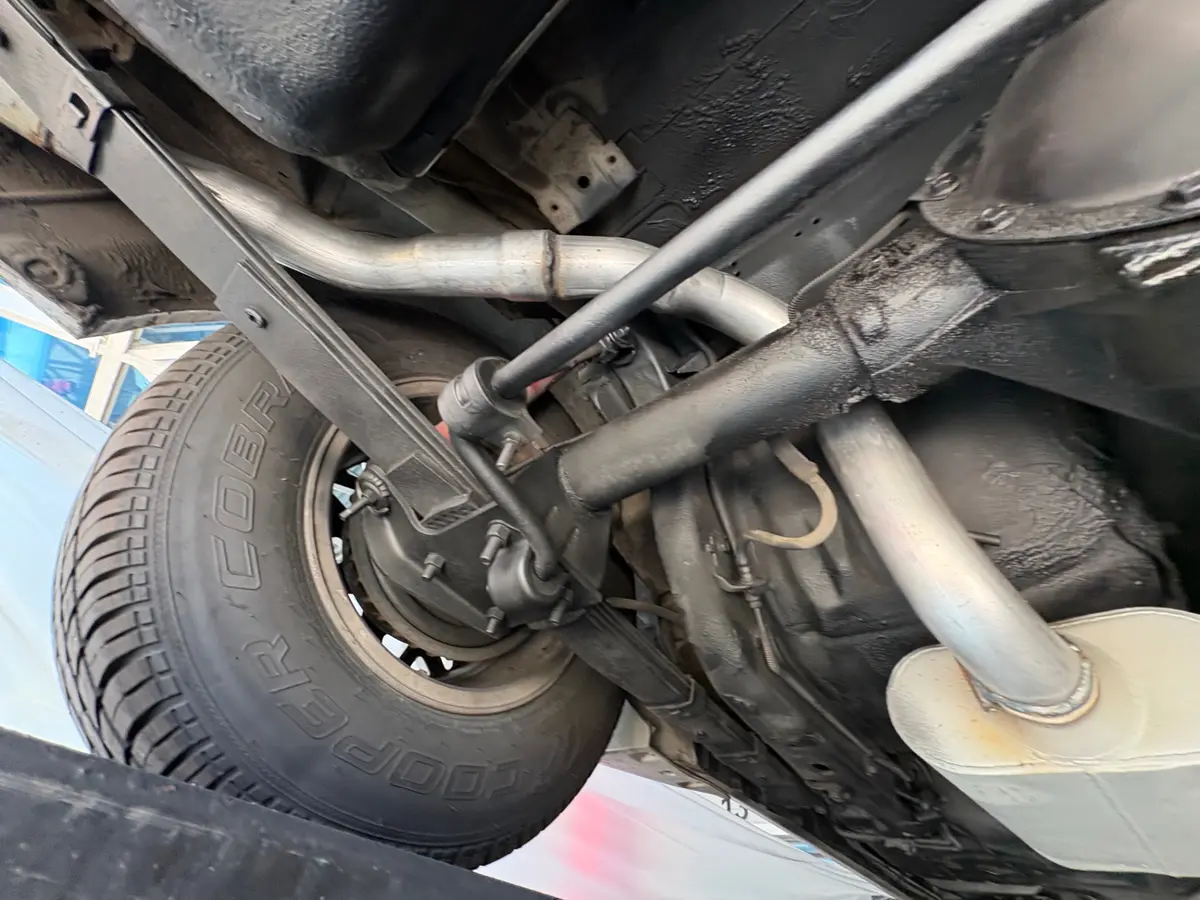 Vehicle photo 47