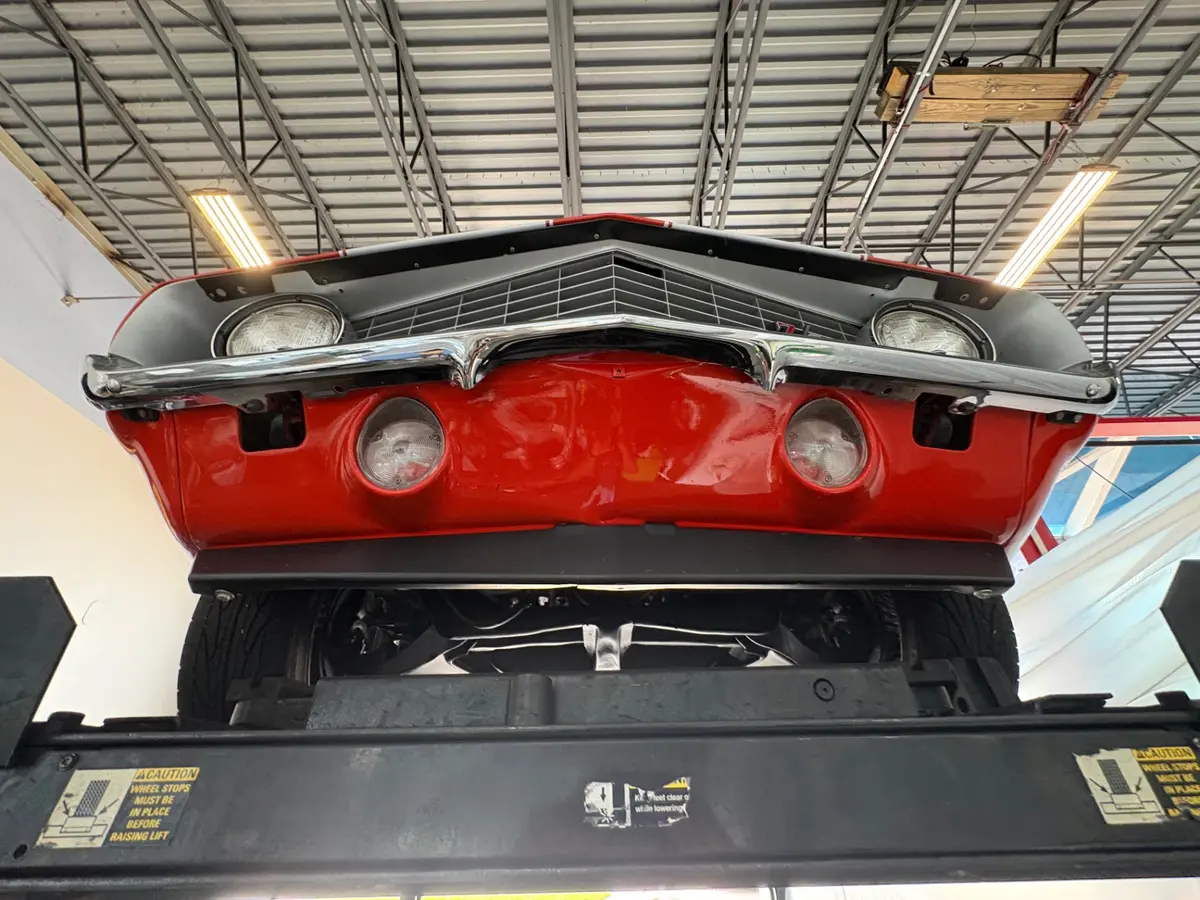 Vehicle photo 54