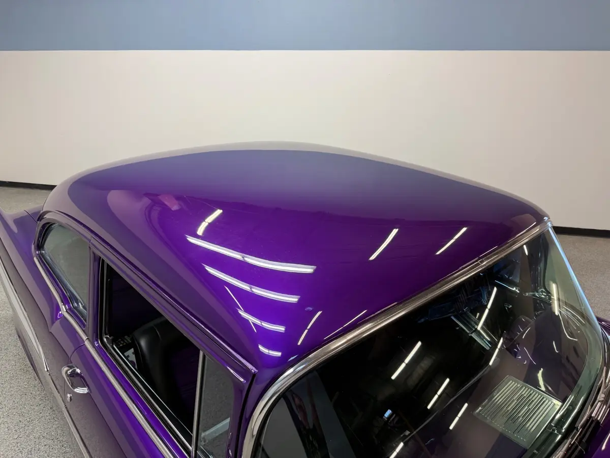 Vehicle photo 12