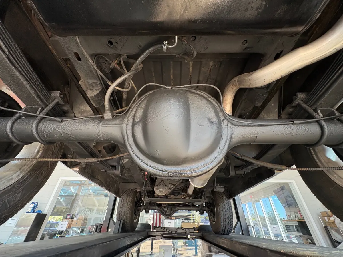 Vehicle photo 41