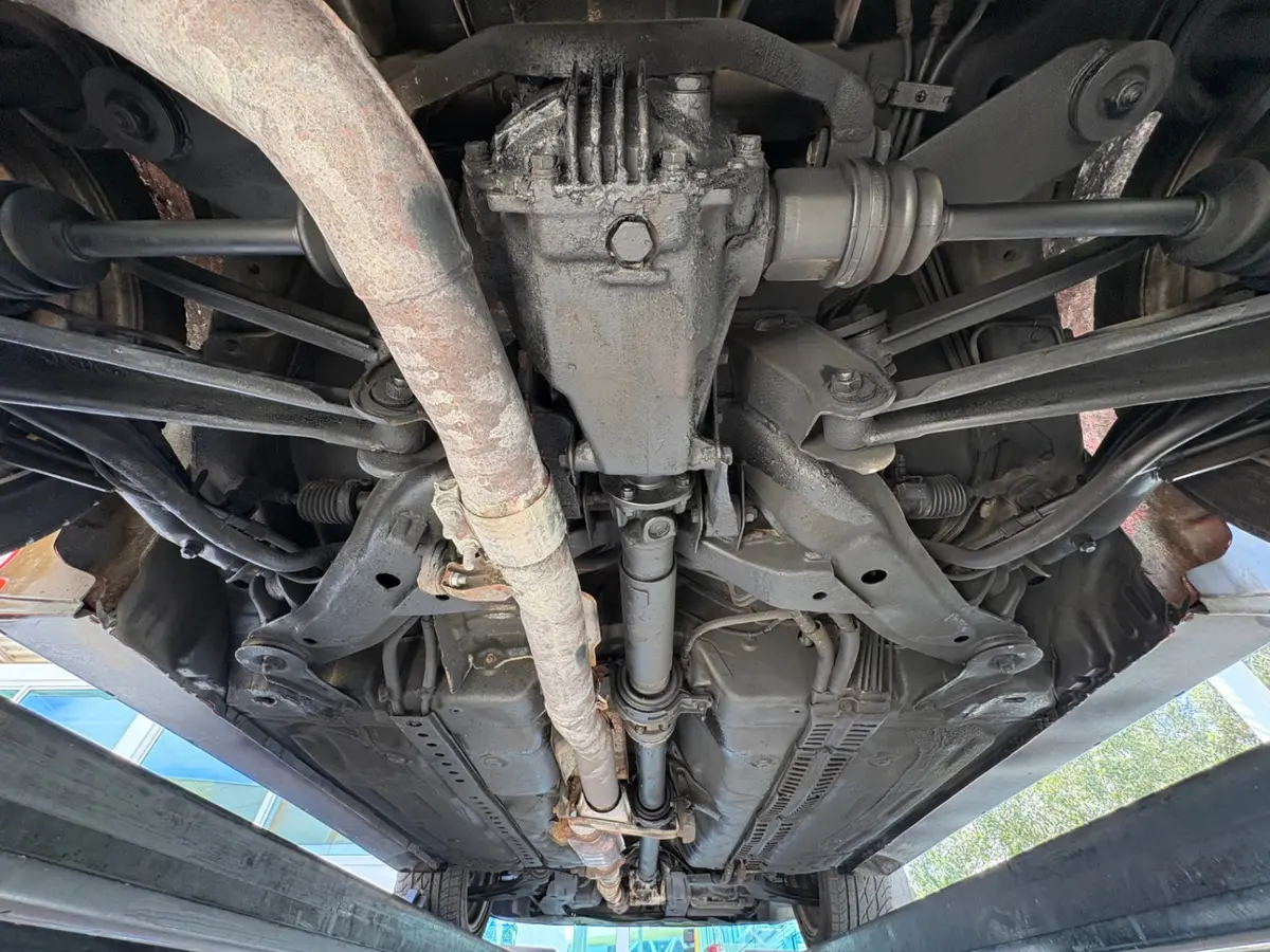 Vehicle photo 47